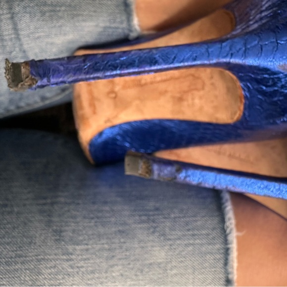 MANOLO BLAHNIK AS IS BIBI SNAKE PUMP SZ 38.5 SHOE - Picture 3 of 6